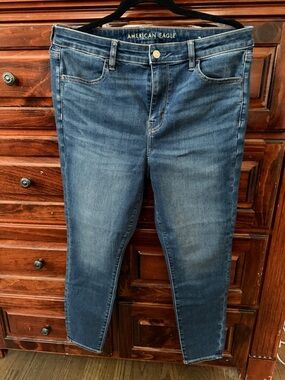 American Eagle Outfitters Women's Dark Wash Skinny Jeans